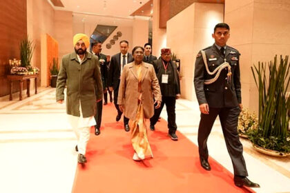 President Droupadi Murmu with CM Bhagwant Mann during Chandigarh Visit