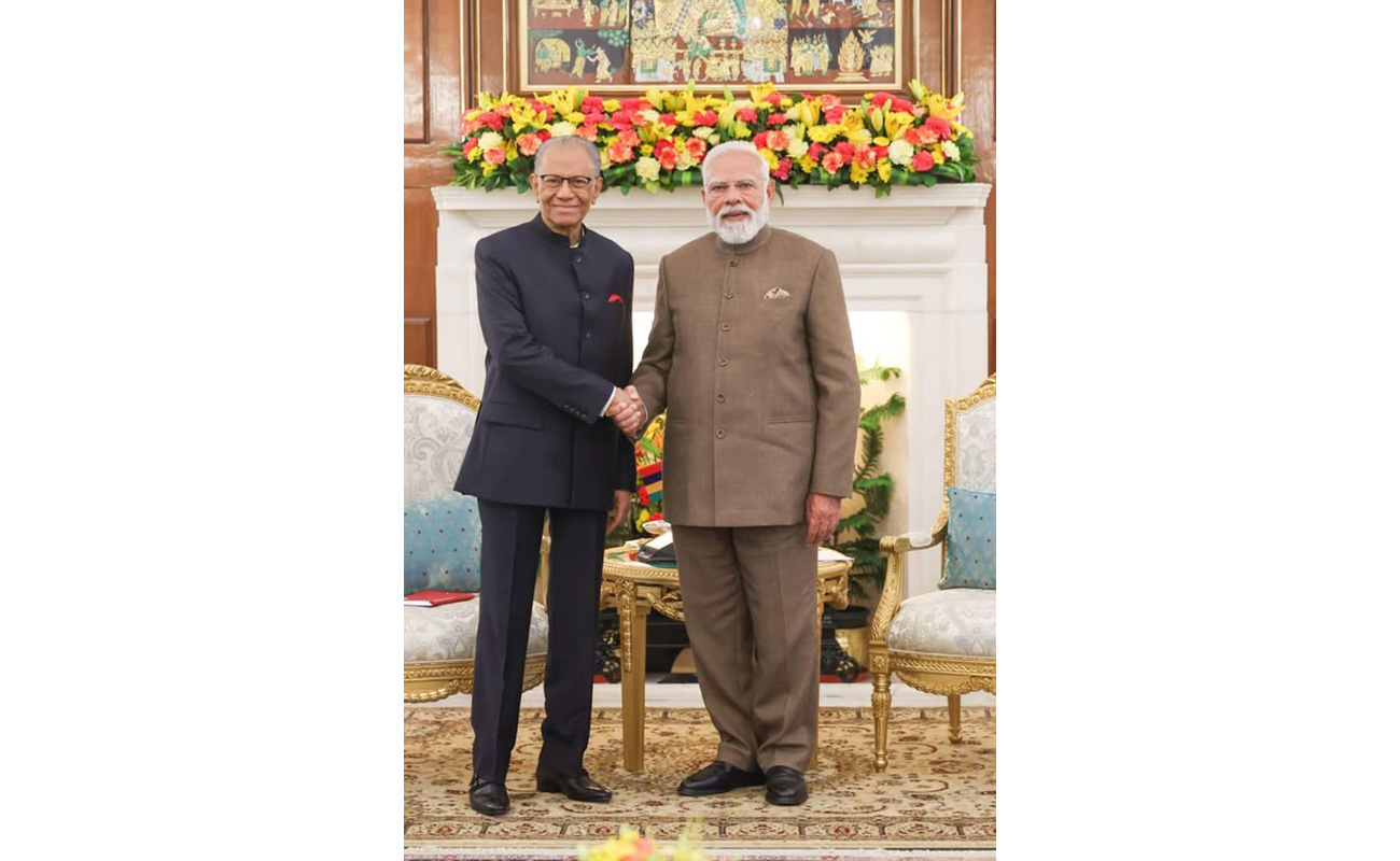 PM Narendra Modi Meets Mauritius PM Ramgoolam, Reaffirms Commitment to Strengthen Strategic Partnership