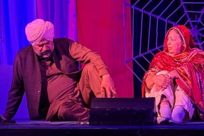 Language Department Punjab Successfully Stages ‘Tickets Do Le Lain’, Highlights Drug Crisis and Generational Gap